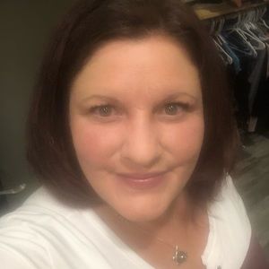 Meet your Posher, Valerie